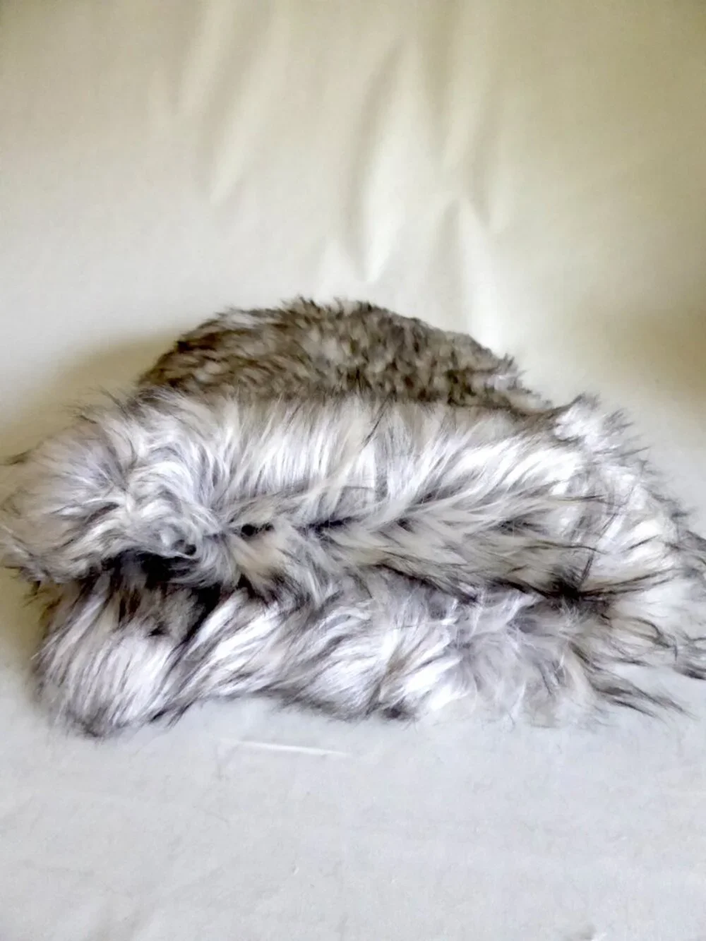 NEW 37” x 46” BLACK WHITE FAUX FUR FABRIC YARDAGE PLUSH PANEL SEWING CRAFT
